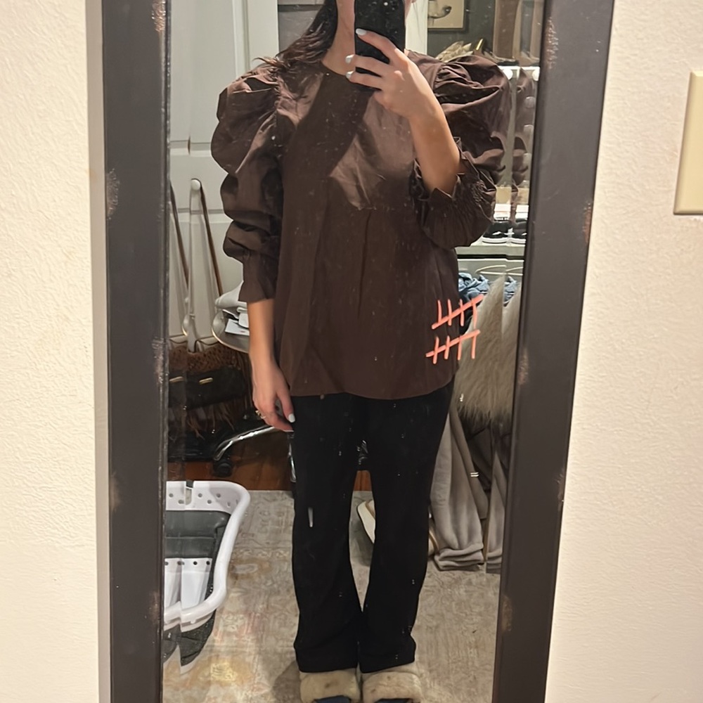 Brown puff sleeve 3/4 length blouse